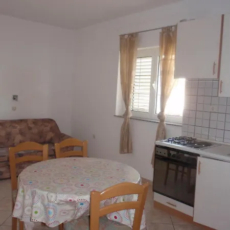 Apartment Gelbes Haus, Einzimmerwohnung Am Meer *
