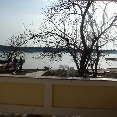 Gelbes Haus, Einzimmerwohnung Am Meer *